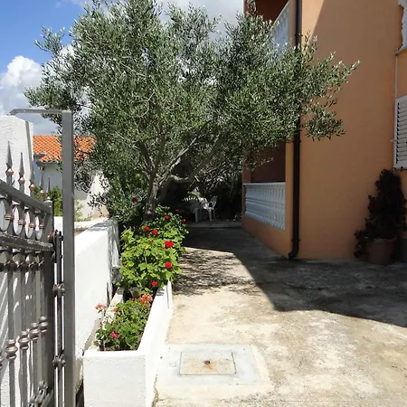 In 36139 Apartman *